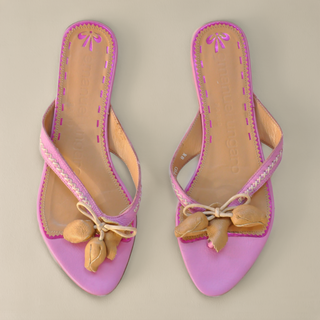 2000s Emanuel Ungaro Pink Leather Flower Sandals (8.5)