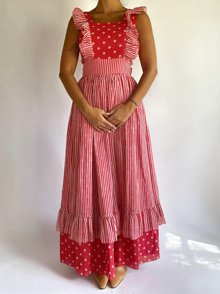 1970s Barbara Quincy for Young Dimensions Saks Fifth Avenue Red Striped Apron Maxi Dress (S-M)