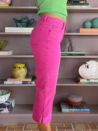 2000s Hot Pink Capri Jeans (6)