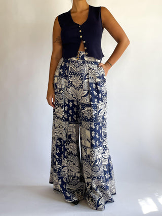 1980s-90s Chanel Boutique Printed Linen High Waisted Palazzo Pants, Made in France (30")
